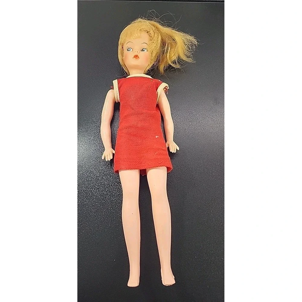 Vintage Eegee‎ Shelley Doll - 12